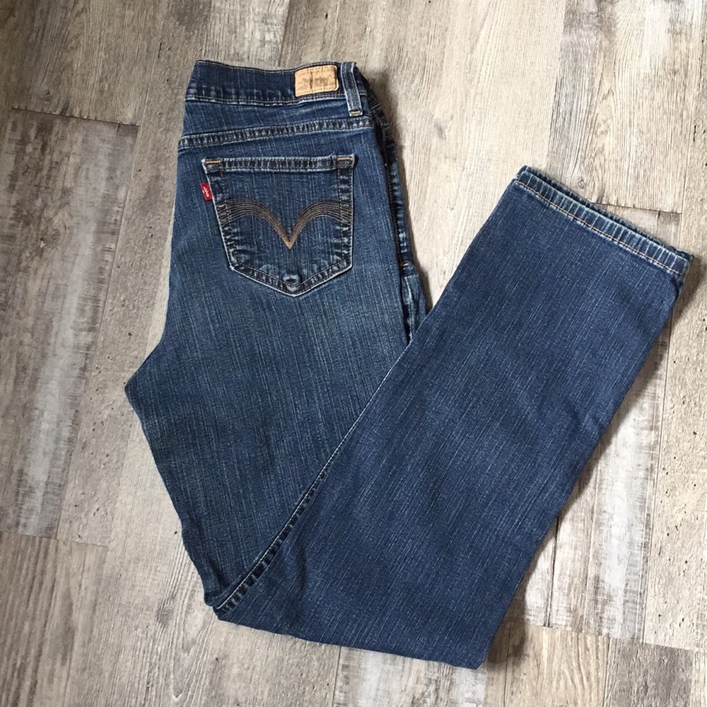 Levi’s perfectly slimming straight 512 jeans